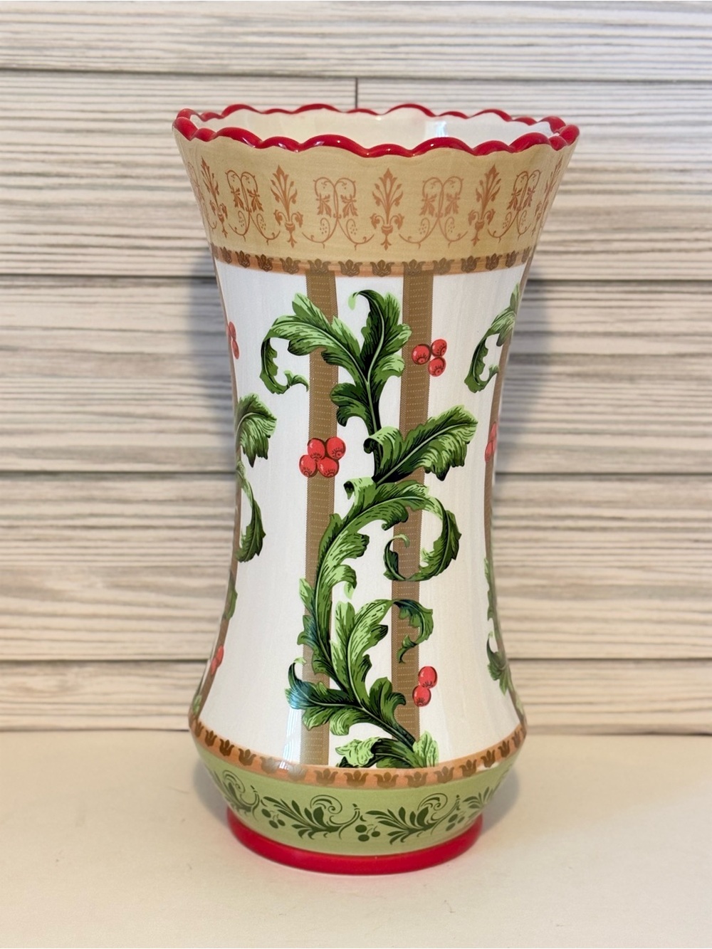 VTG Laura Ashley Home FTD Christmas Ceramic Vase Holly Berry Red Scalloped 9"